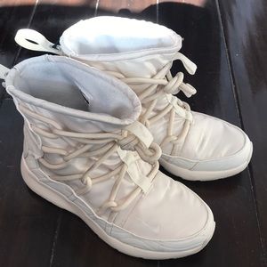 nike tanjun high rise white